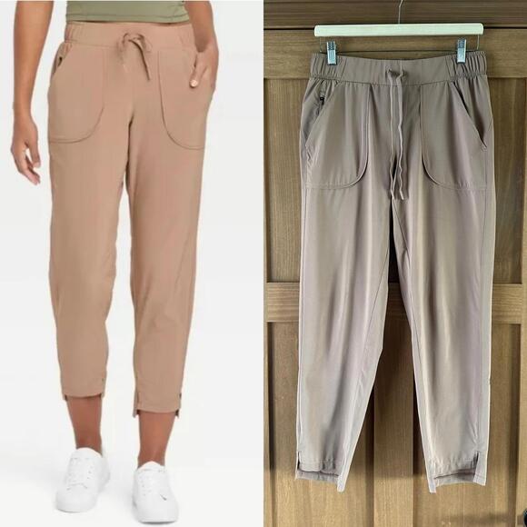 All in Motion Tapered Stretch Woven Pull On Ankle Pants in Taupe Women’s Small - Picture 1 of 14